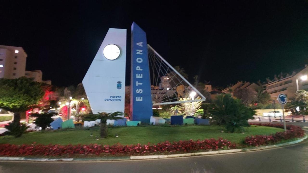Apartamento A 150 Metros De La Playa Y Del Puerto Deportivo Estepona Exteriör bild
